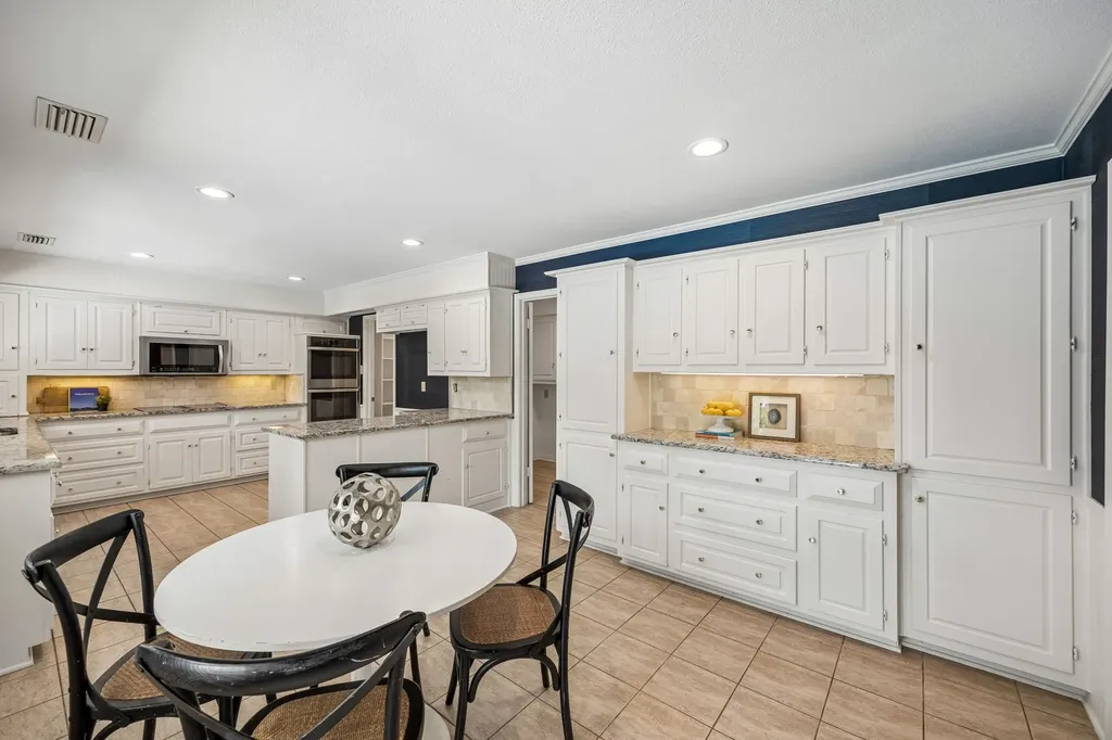 1 Crown Place Richardson TX 75080