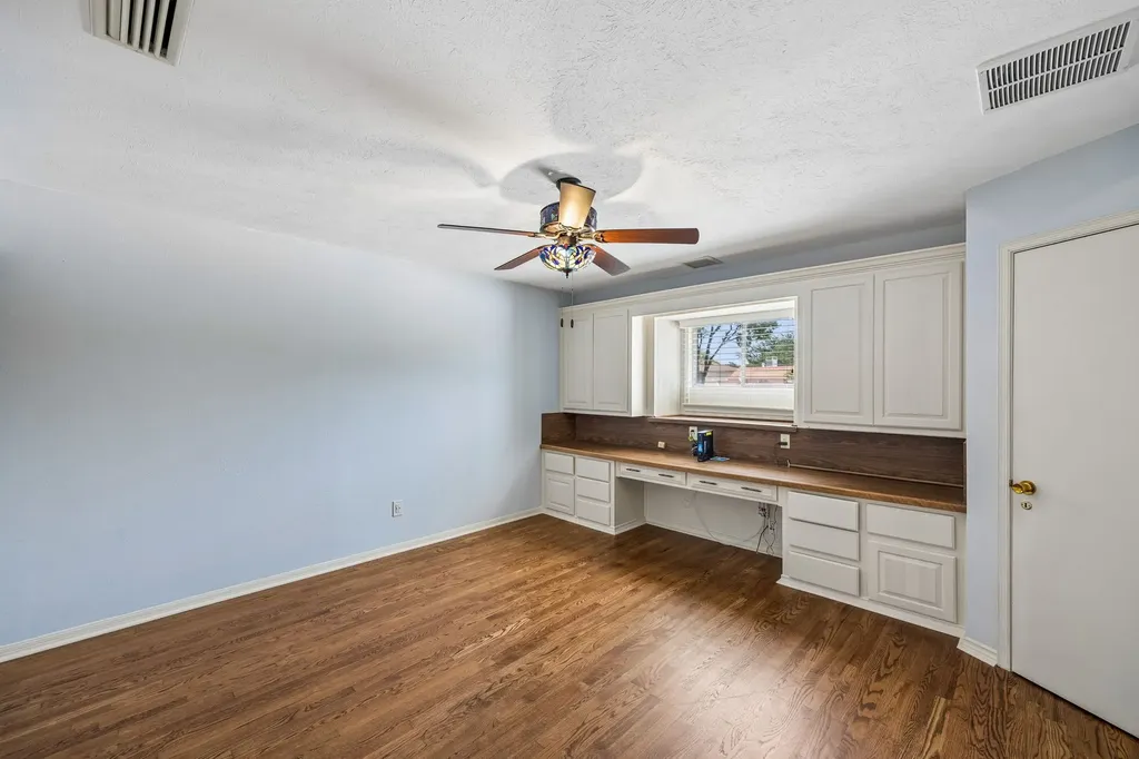 1 Crown Place Richardson TX 75080