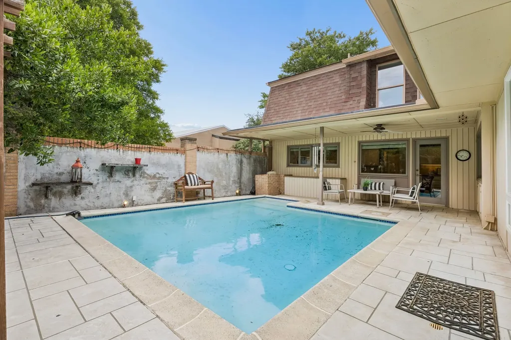 1 Crown Place Richardson TX 75080