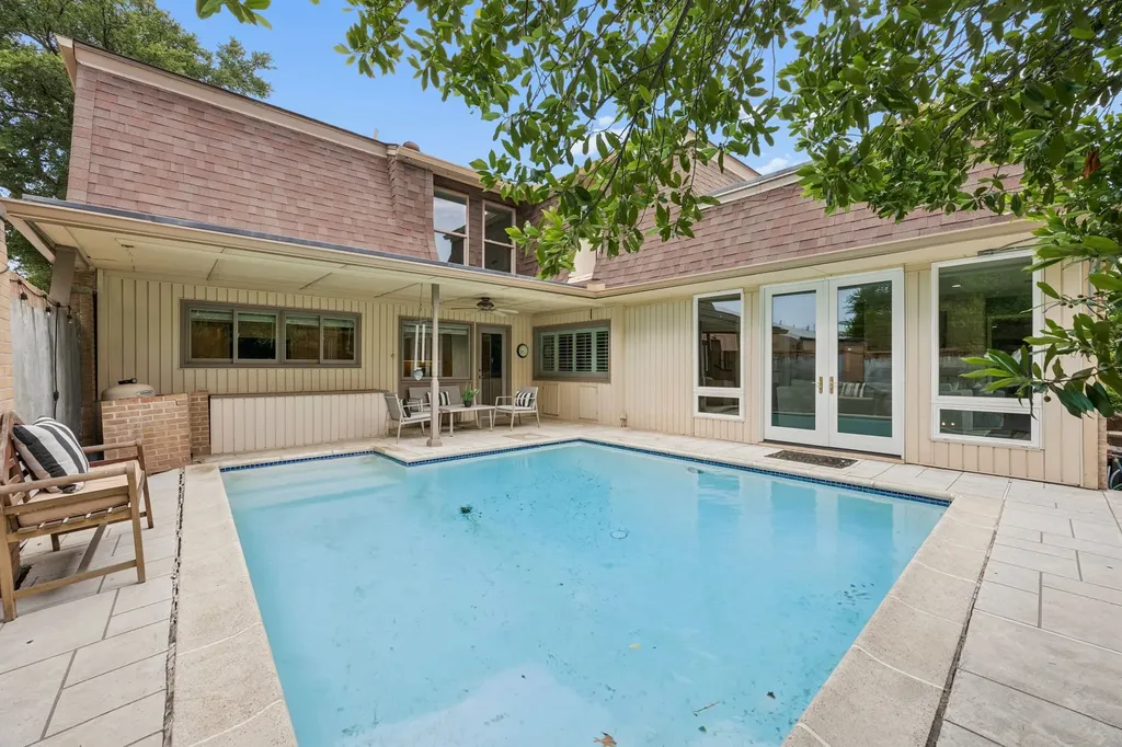 1 Crown Place Richardson TX 75080