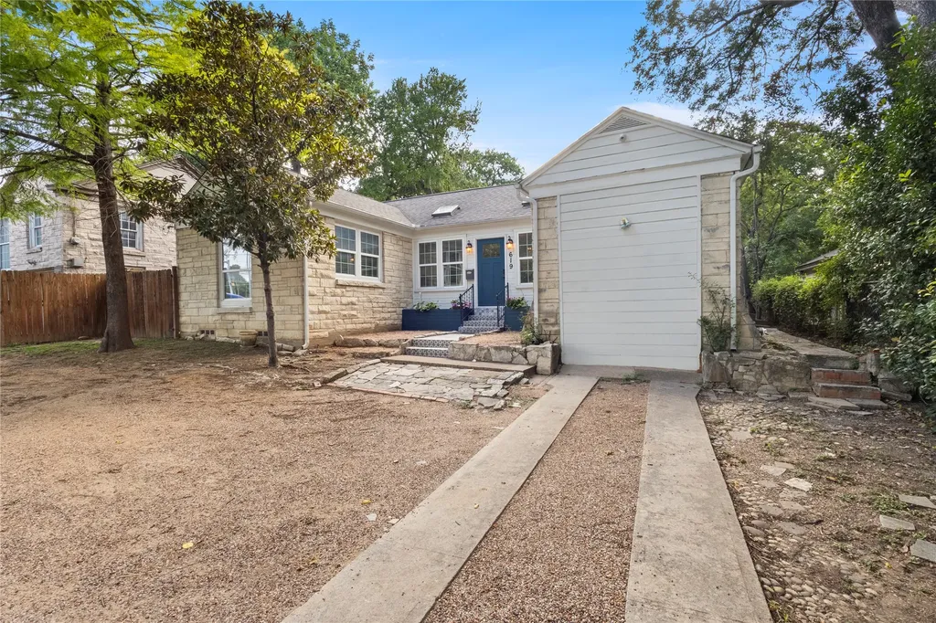 619 N Hampton Dallas TX 75208