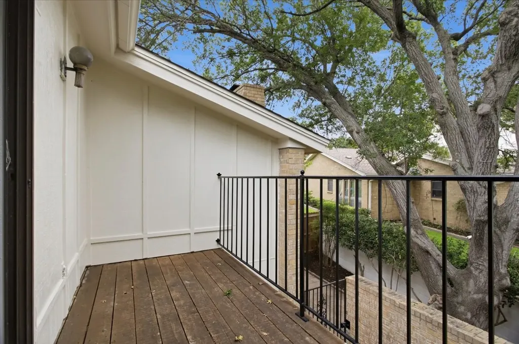 3702 Hulen Park Drive Fort Worth TX 76109