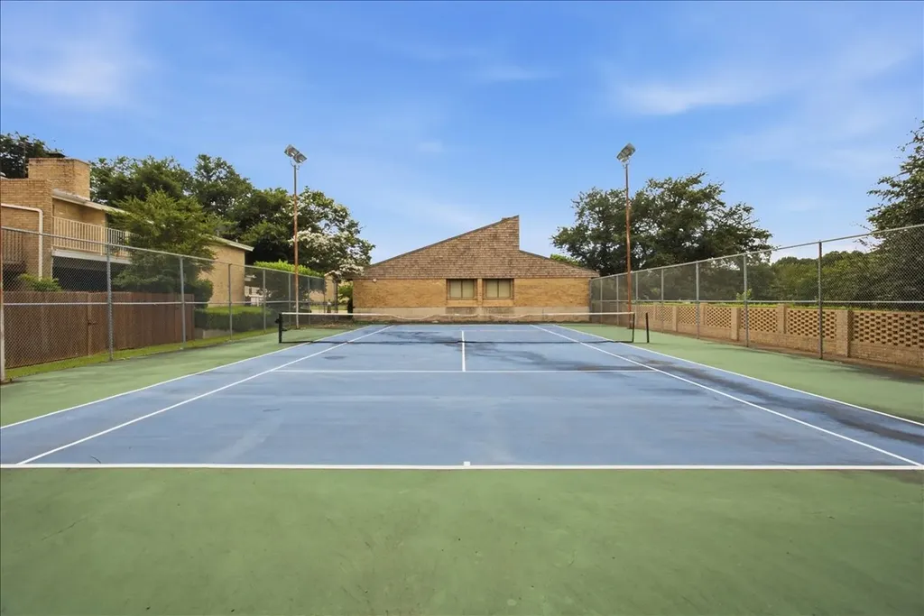 3702 Hulen Park Drive Fort Worth TX 76109