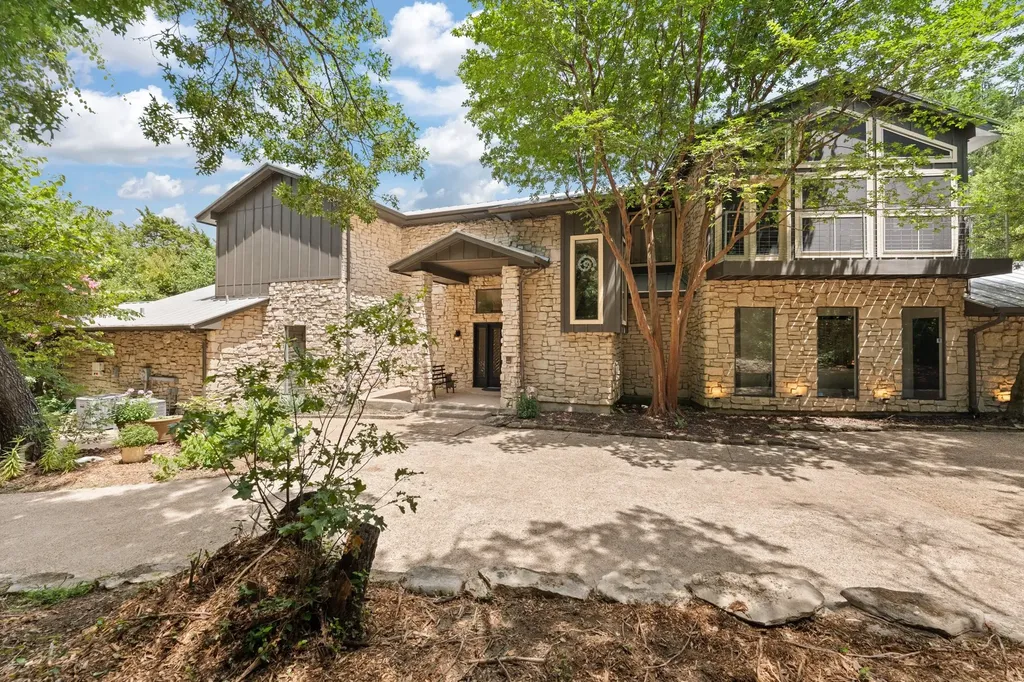 613 Armadillo Court Cedar Hill TX 75104