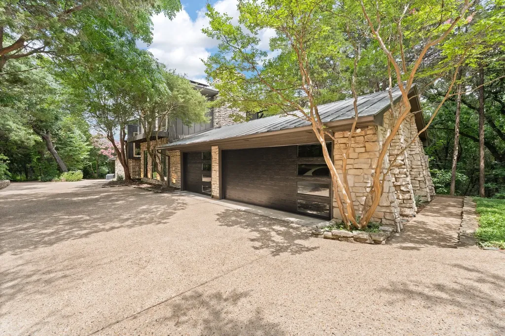 613 Armadillo Court Cedar Hill TX 75104