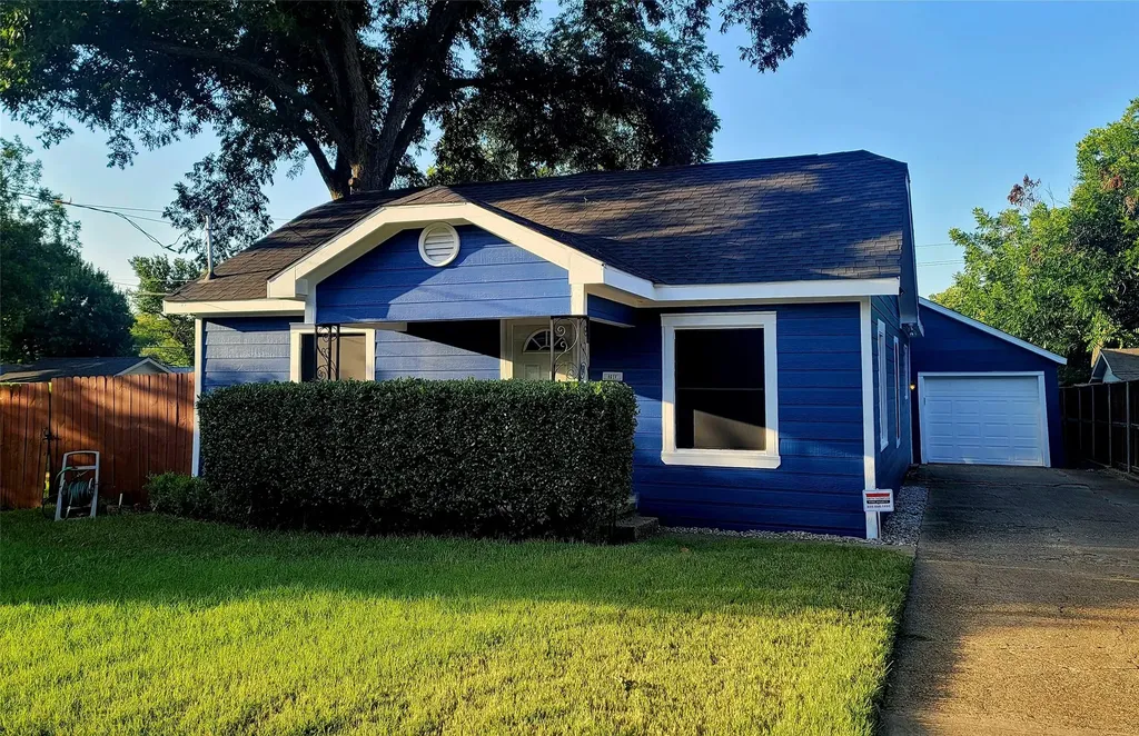4014 Poinsettia Drive Dallas TX 75211