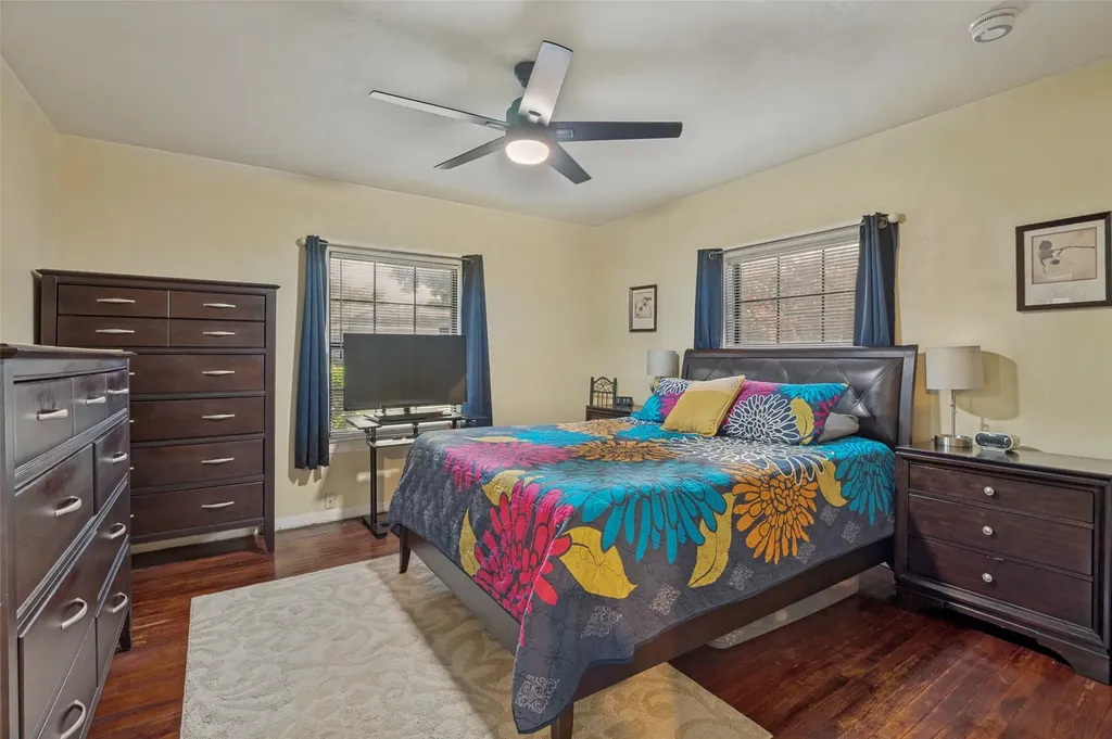 4014 Poinsettia Drive Dallas TX 75211