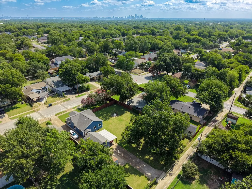 4014 Poinsettia Drive Dallas TX 75211