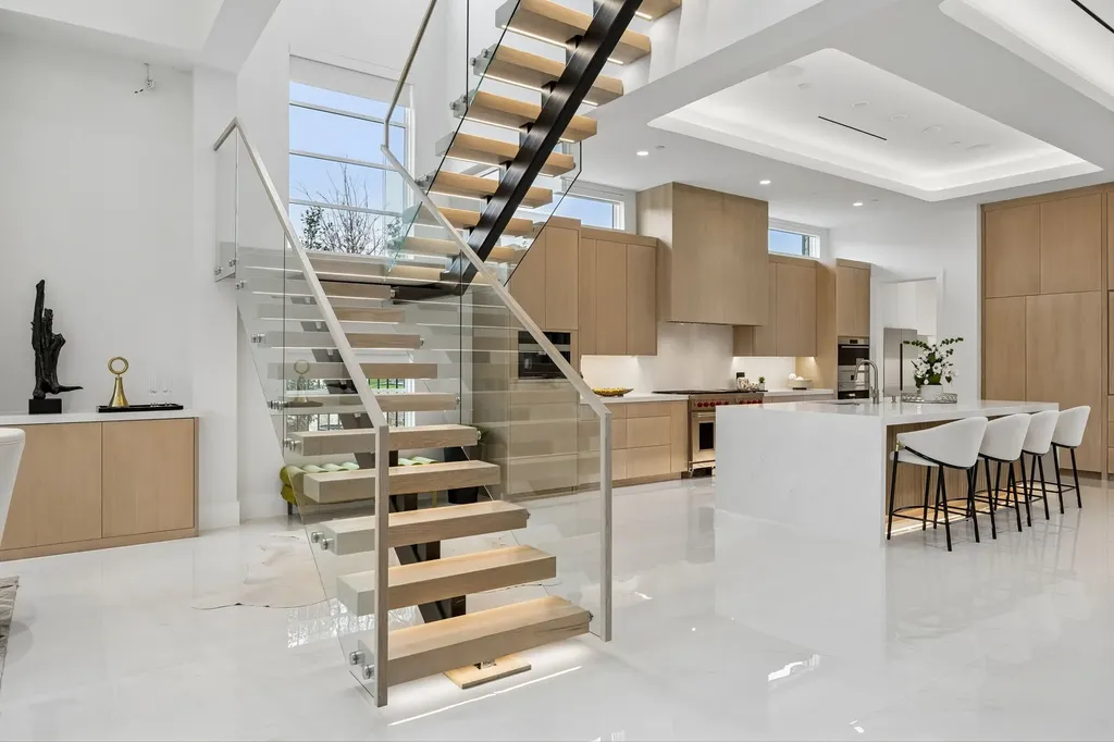 17 Catalonia Drive Westlake TX 76262
