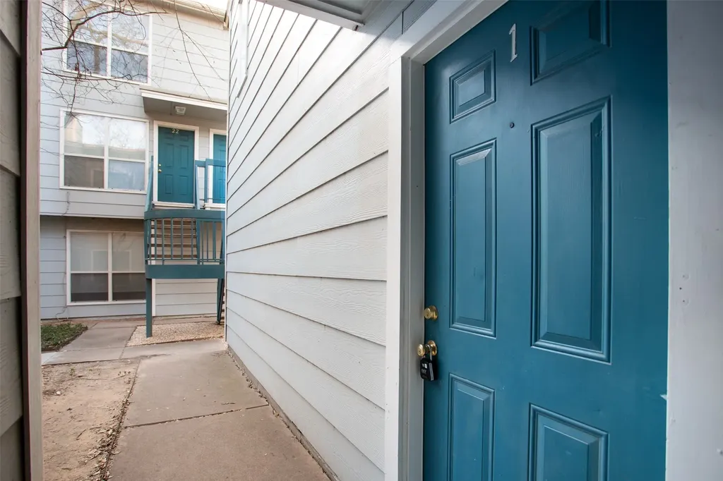 1901 N Fitzhugh Avenue Dallas TX 75204