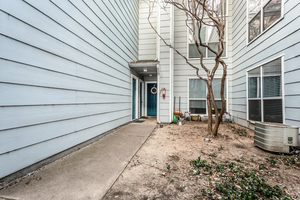 1901 N Fitzhugh Avenue Dallas TX 75204
