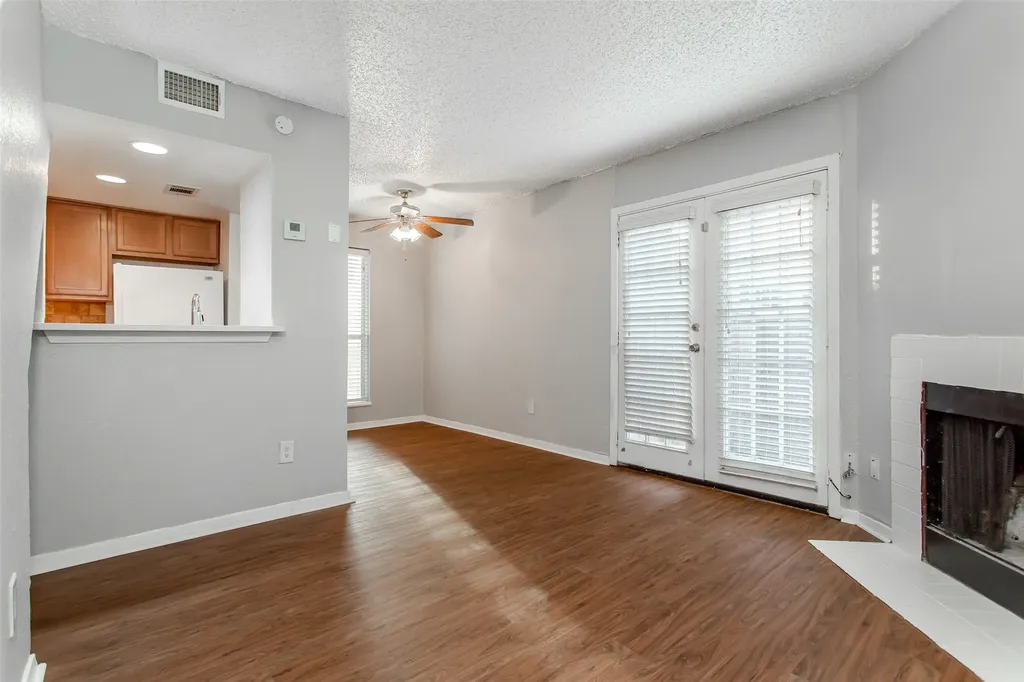 1901 N Fitzhugh Avenue Dallas TX 75204