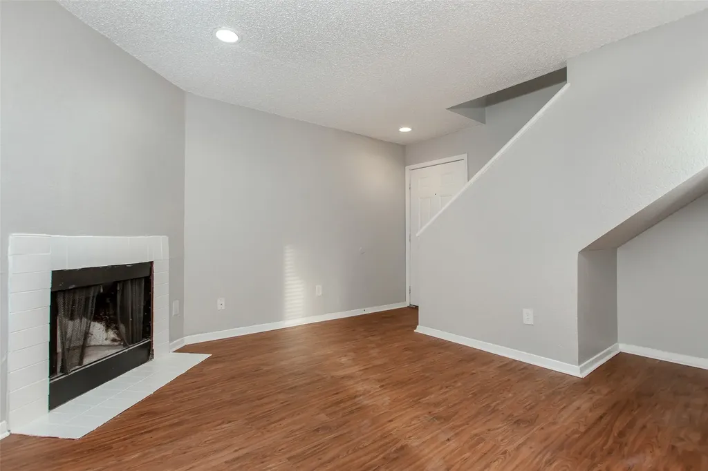 1901 N Fitzhugh Avenue Dallas TX 75204