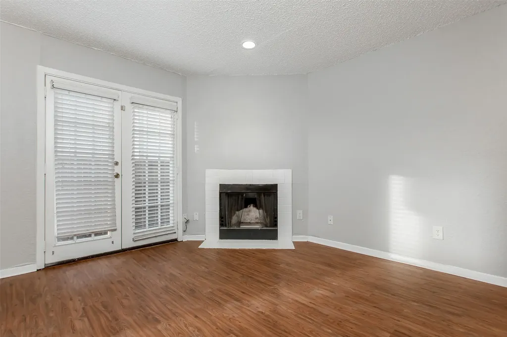 1901 N Fitzhugh Avenue Dallas TX 75204