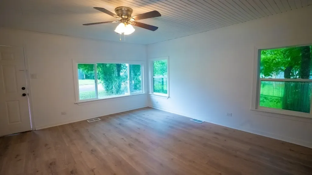 401 W Carolina Street Palestine TX 75803