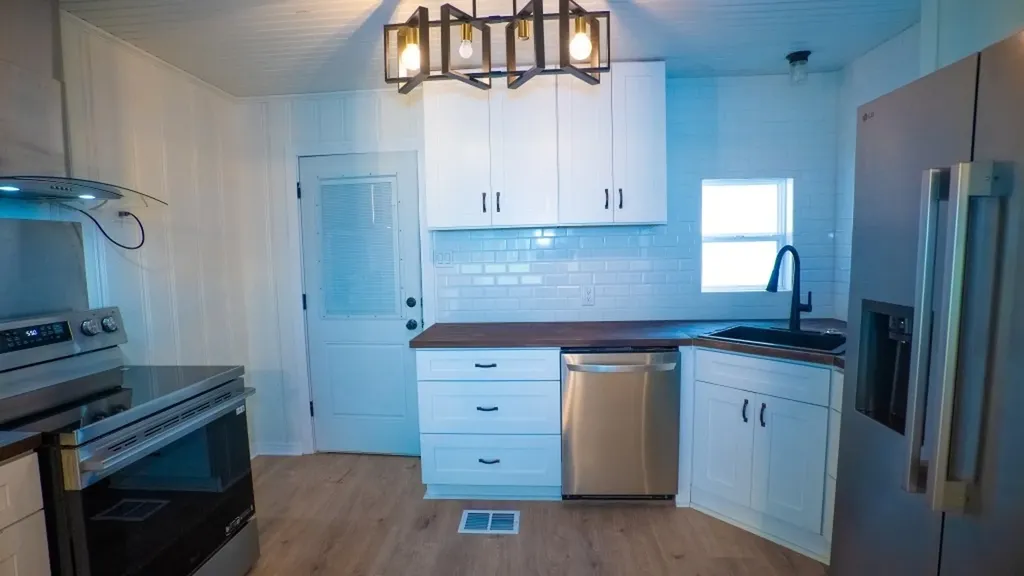 401 W Carolina Street Palestine TX 75803