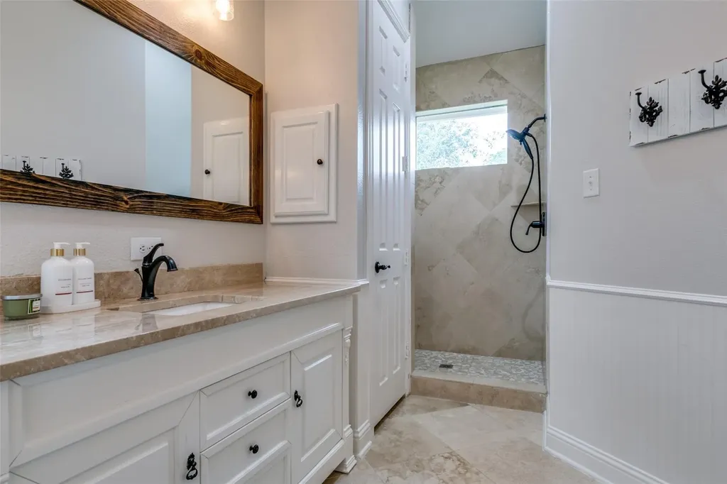 5901 Cox Farm Parker TX 75002