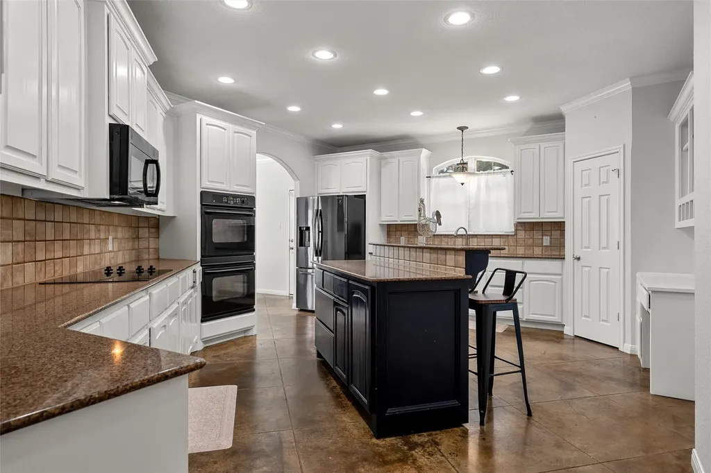3696 Old Lorena Road Lorena TX 76655