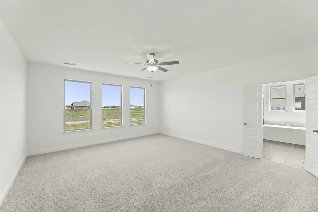 313 Hollingsworth Lane Glenn Heights TX 75154