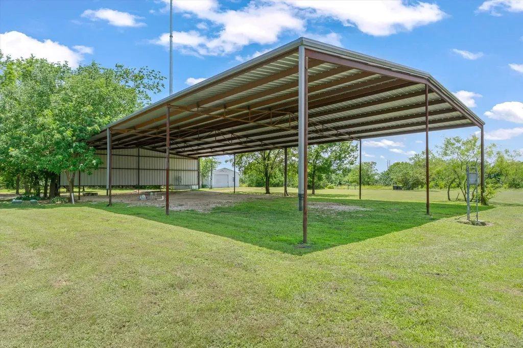 14076 County Road 318 Terrell TX 75160