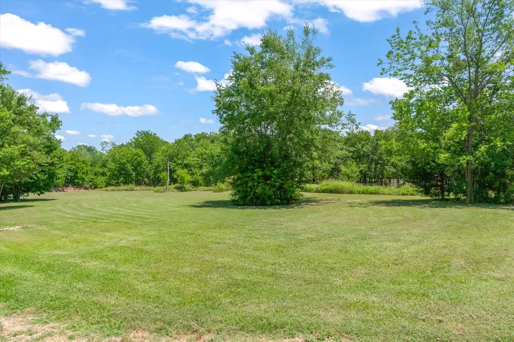 14076 County Road 318 Terrell TX 75160