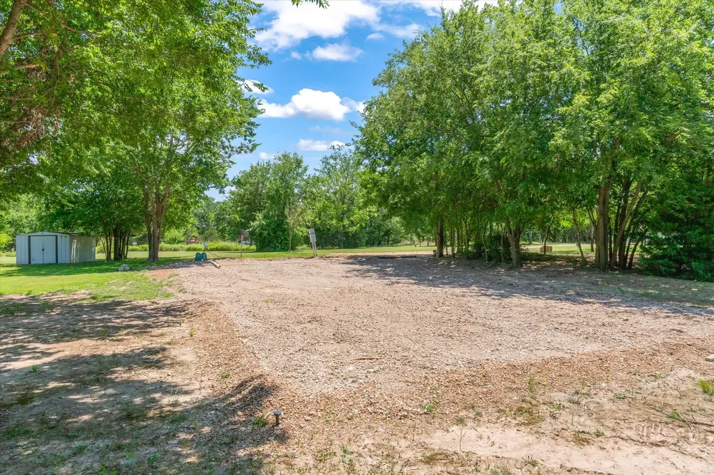 14076 County Road 318 Terrell TX 75160
