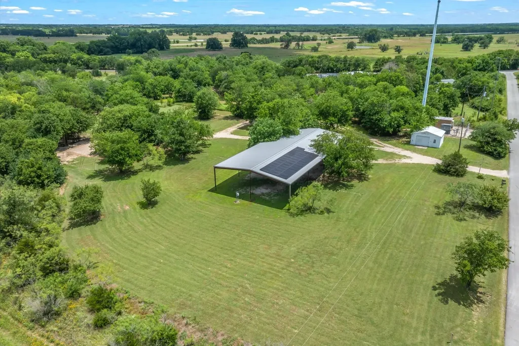 14076 County Road 318 Terrell TX 75160