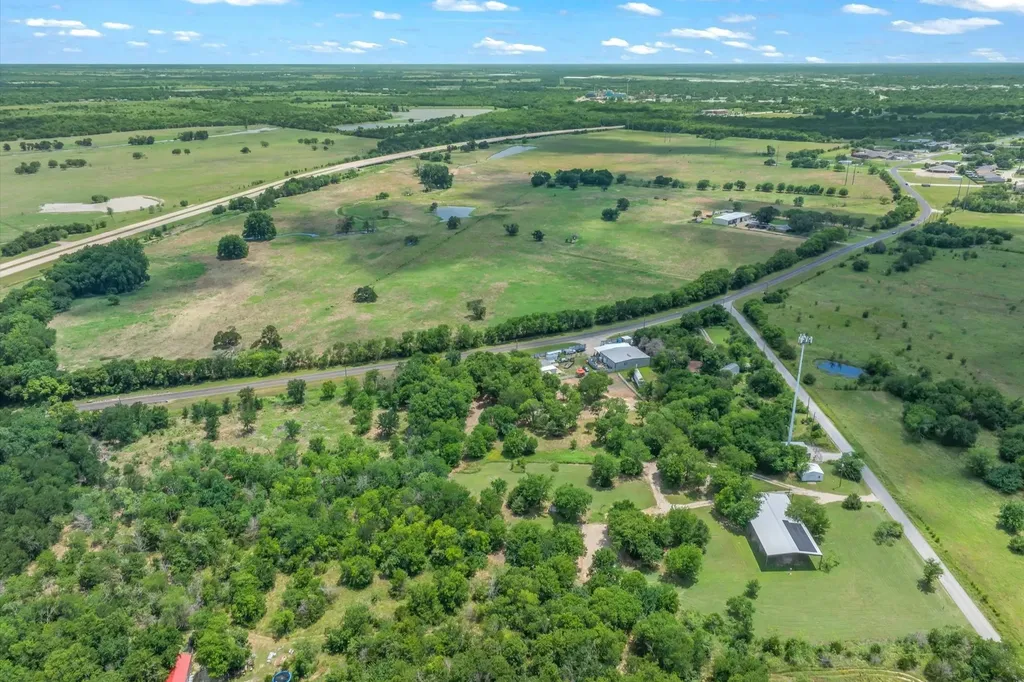 14076 County Road 318 Terrell TX 75160