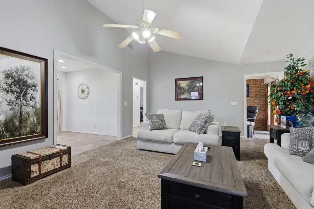 1300 Linda Court Cleburne TX 76033