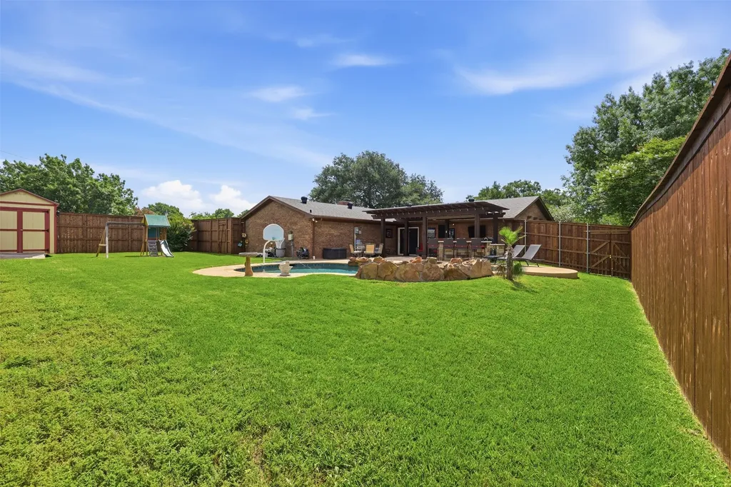 1300 Linda Court Cleburne TX 76033