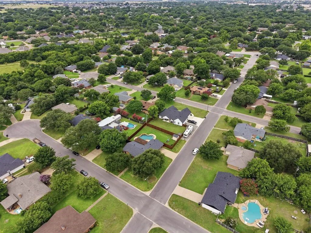 1300 Linda Court Cleburne TX 76033