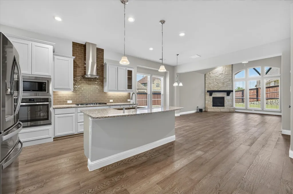 1901 Acton Lane Lantana TX 76226