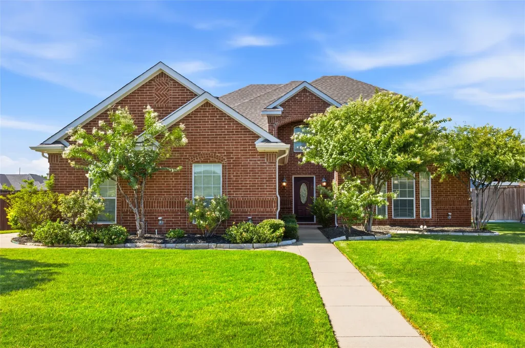 1201 Forest Green Drive Kennedale TX 76060
