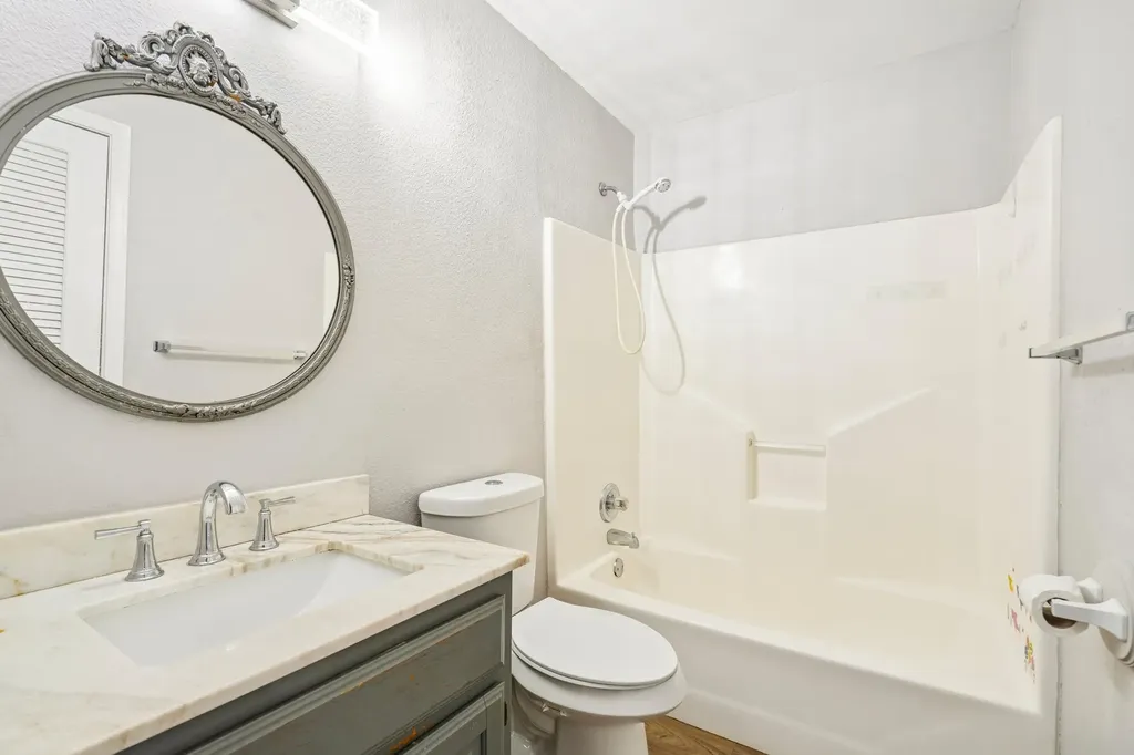 923 Rockwall Street Mckinney TX 75069