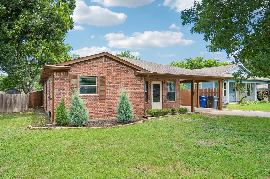 923 Rockwall Street Mckinney TX 75069