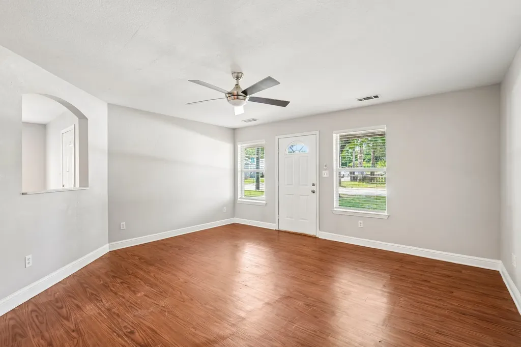 923 Rockwall Street Mckinney TX 75069