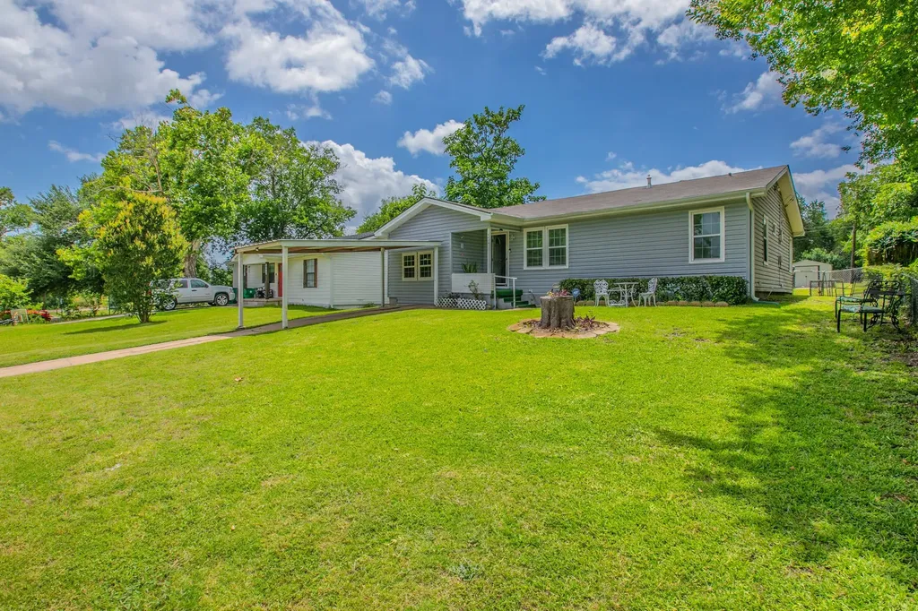 4816 Inwood Drive Beverly Hills TX 76711