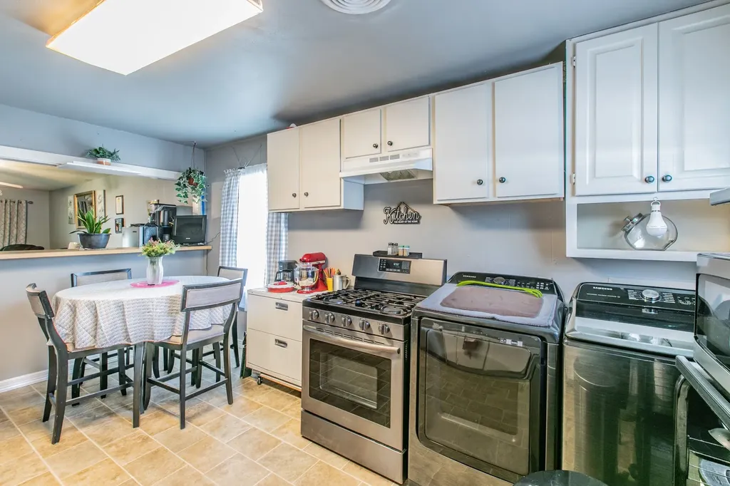 4816 Inwood Drive Beverly Hills TX 76711