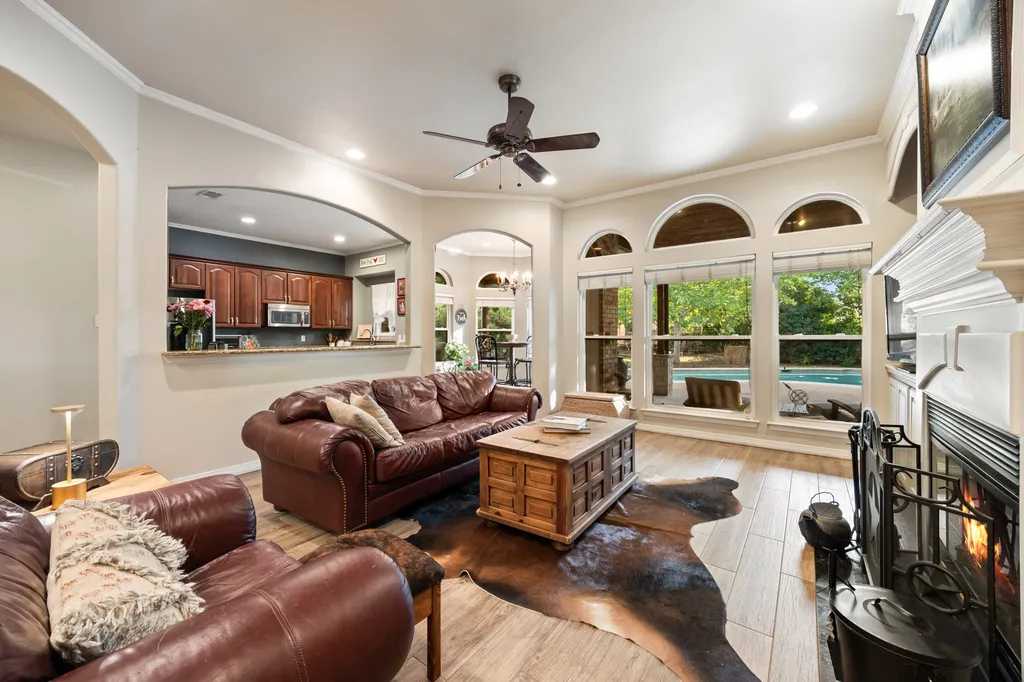 810 Cross Timbers Drive Double Oak TX 75077