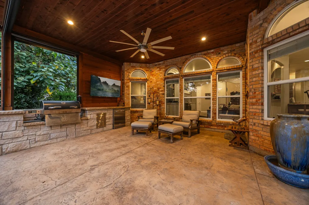 810 Cross Timbers Drive Double Oak TX 75077