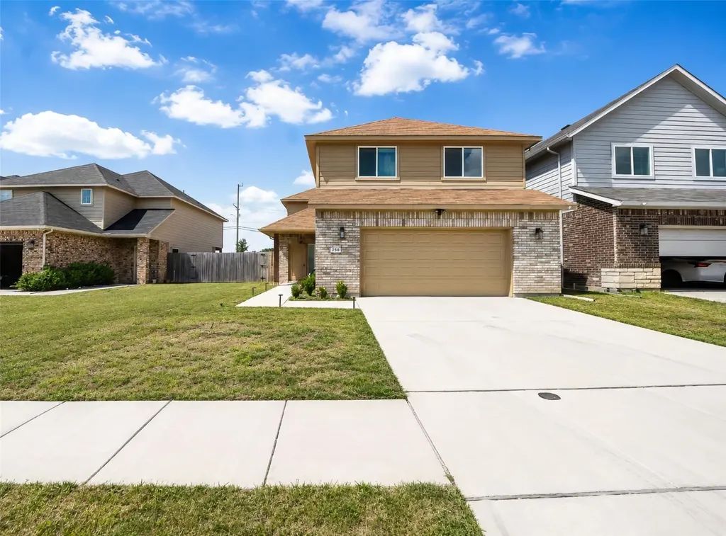 256 Natalie Drive Grand Prairie TX 75051