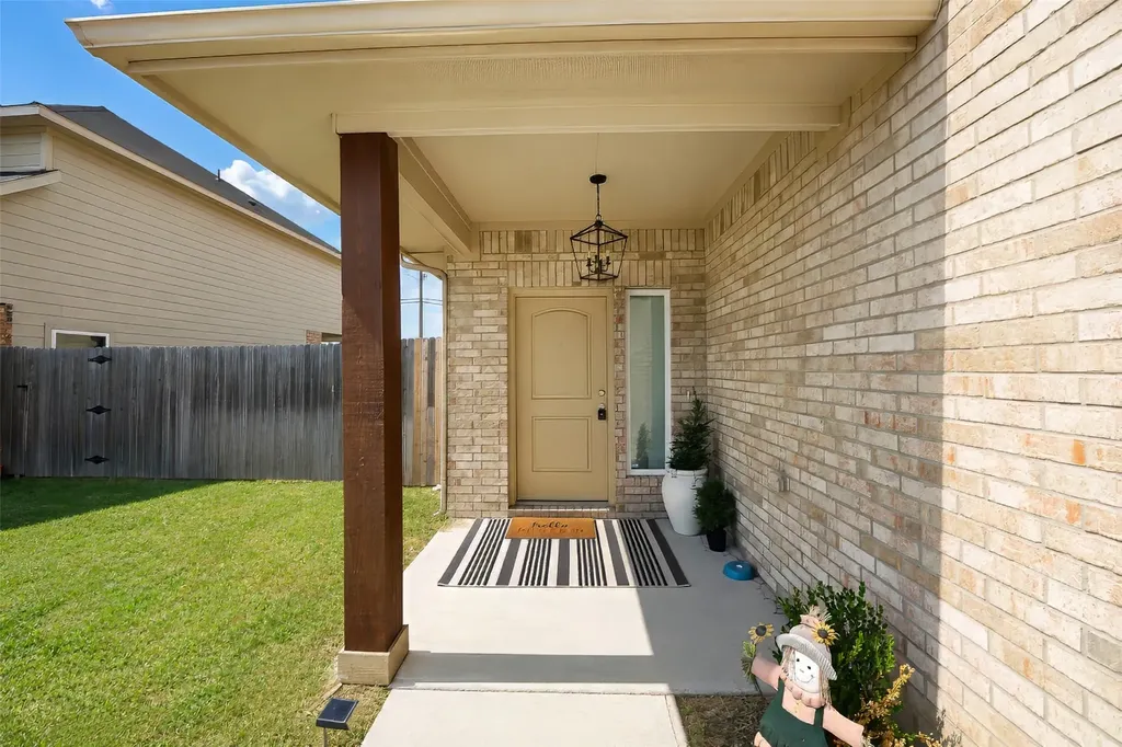 256 Natalie Drive Grand Prairie TX 75051