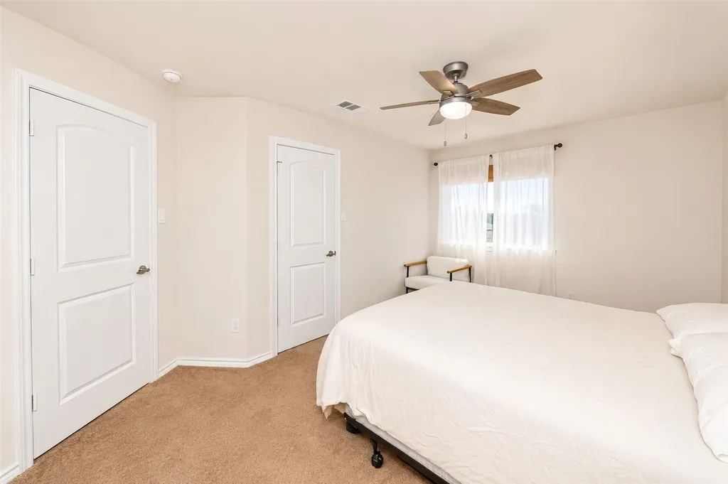 256 Natalie Drive Grand Prairie TX 75051