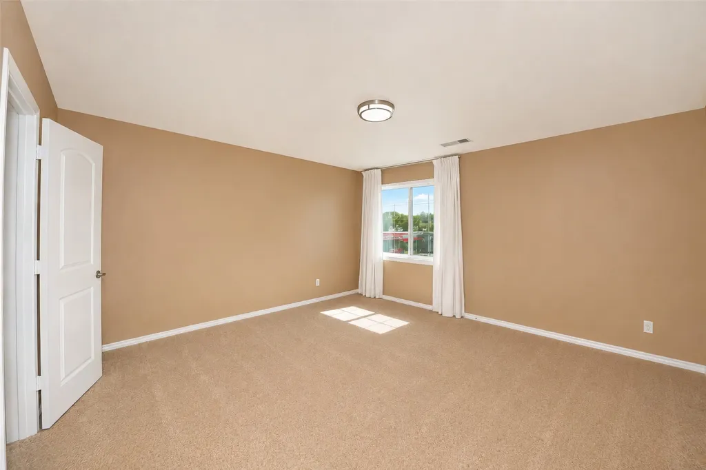 256 Natalie Drive Grand Prairie TX 75051