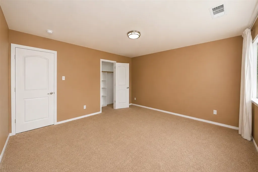 256 Natalie Drive Grand Prairie TX 75051