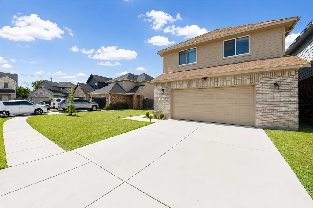 256 Natalie Drive Grand Prairie TX 75051