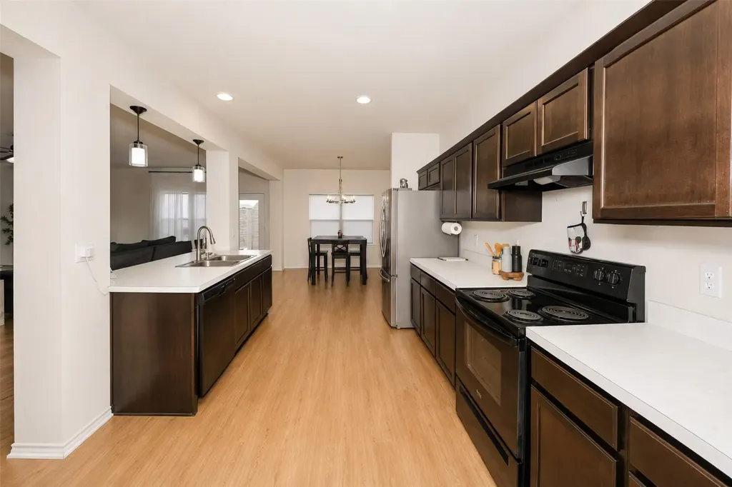 256 Natalie Drive Grand Prairie TX 75051