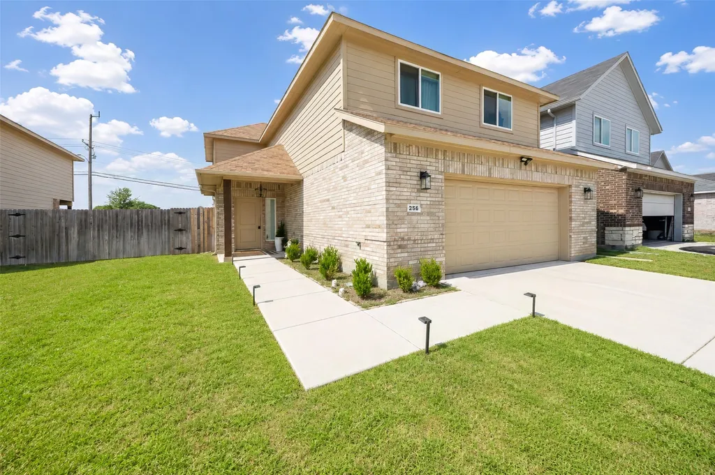 256 Natalie Drive Grand Prairie TX 75051