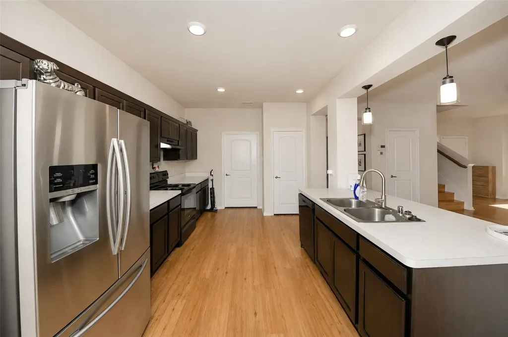 256 Natalie Drive Grand Prairie TX 75051