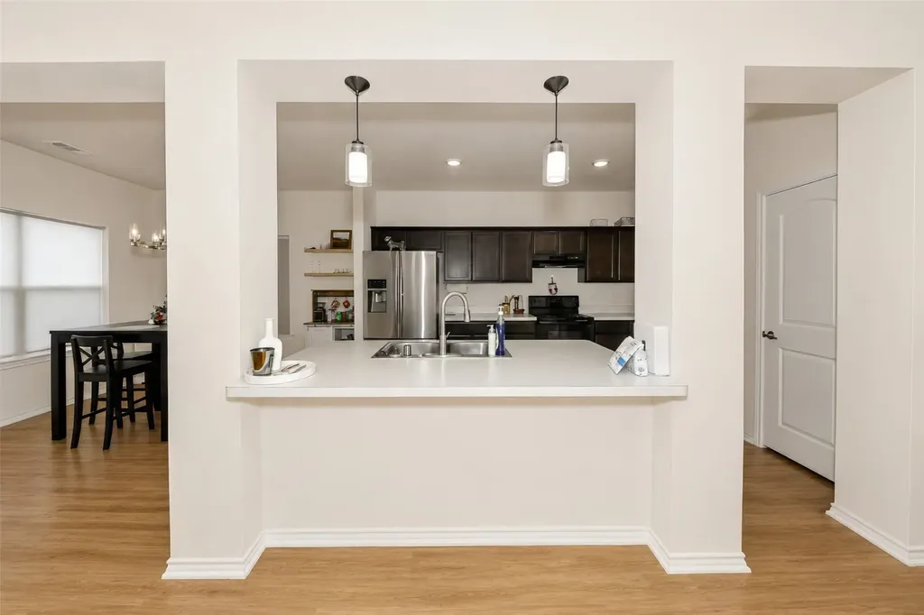 256 Natalie Drive Grand Prairie TX 75051